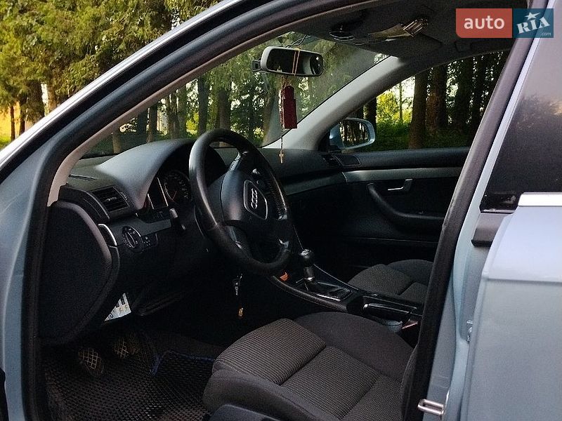 Седан Audi A4 2004 в Львові