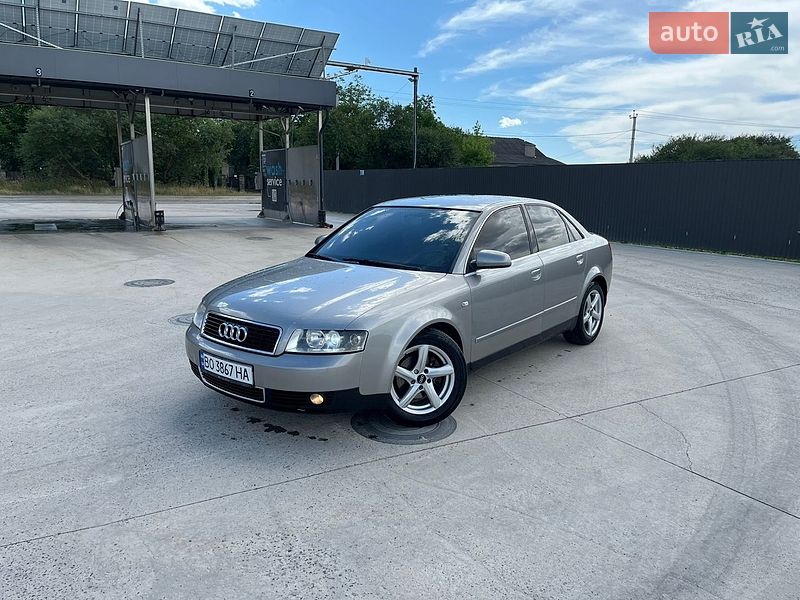 Седан Audi A4 2004 в Борщеве