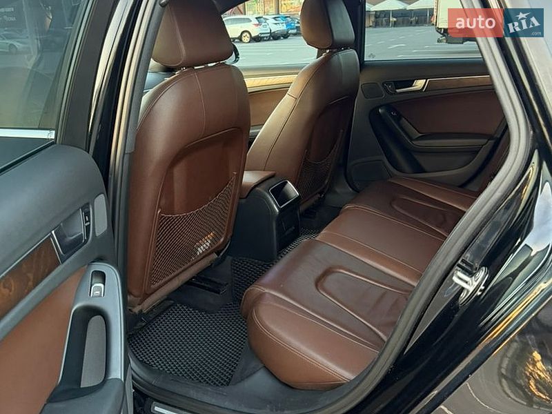 Седан Audi A4 2014 в Києві