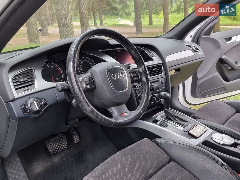Седан Audi A4 2011 в Сумах