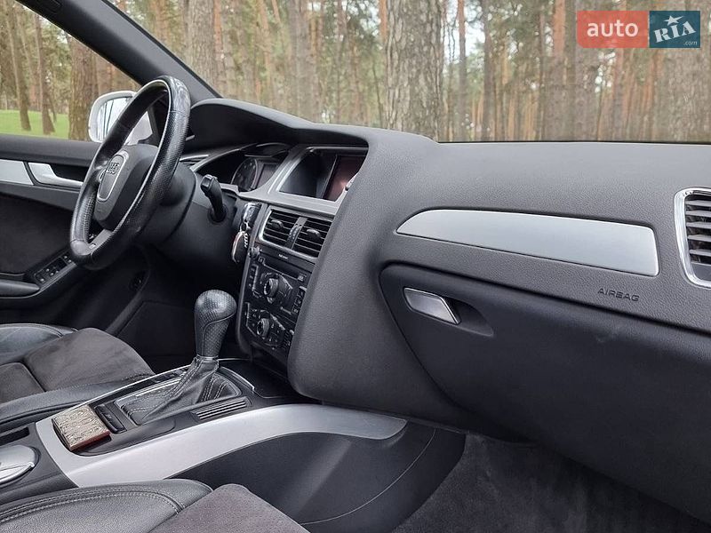 Седан Audi A4 2011 в Сумах
