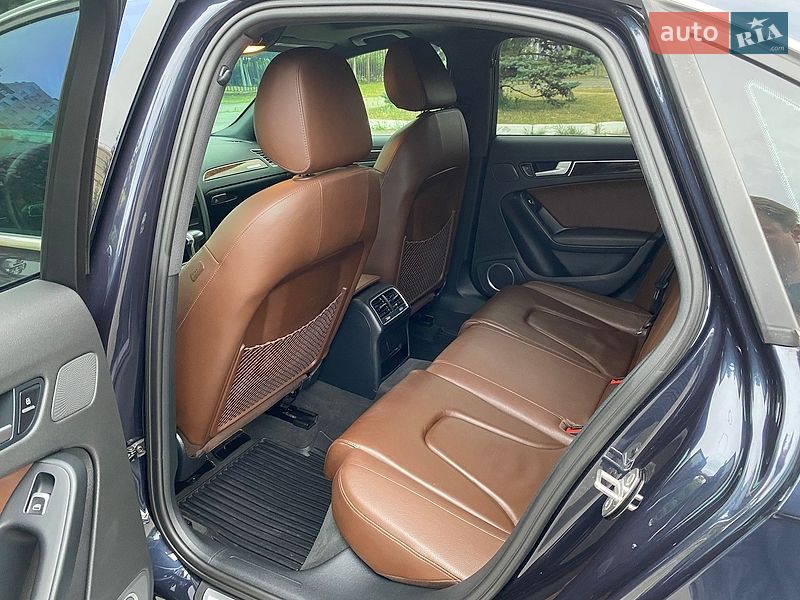 Седан Audi A4 2015 в Києві