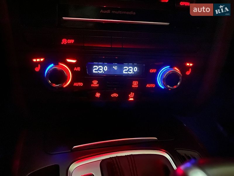Седан Audi A4 2015 в Києві