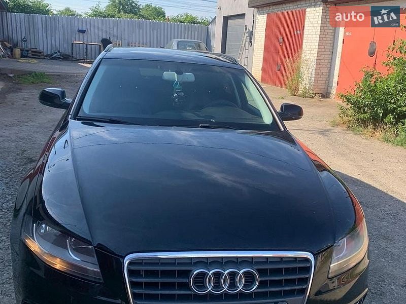 Універсал Audi A4 2011 в Стрию