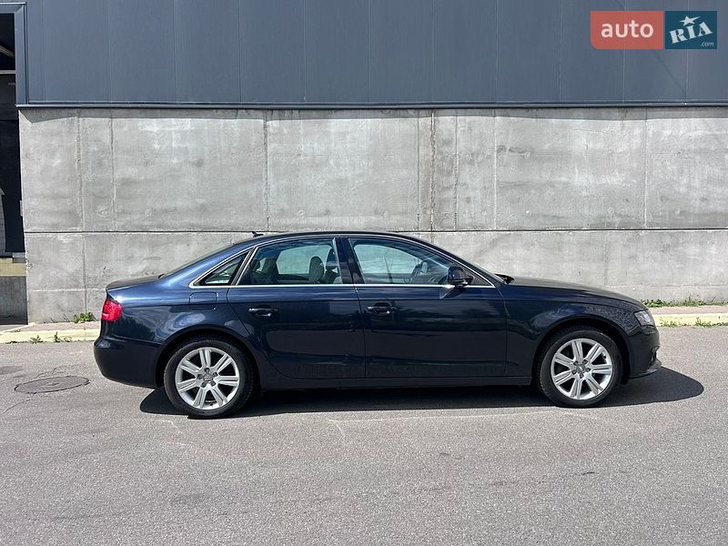 Audi A4 2011