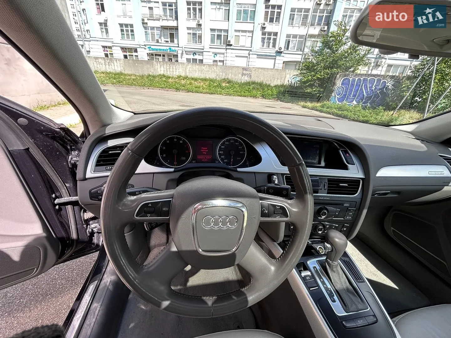 2011 Audi A4 - мініатюра 12