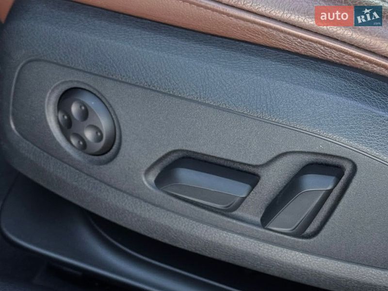 Седан Audi A4 2017 в Попільні