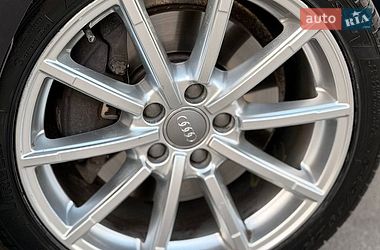 Седан Audi A4 2013 в Києві