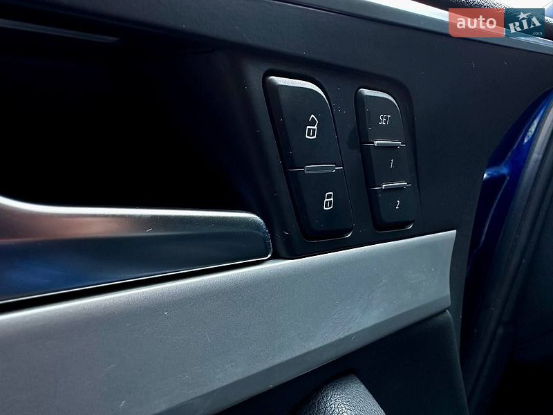 Седан Audi A4 2017 в Миколаєві
