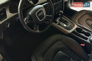 Седан Audi A4 2010 в Львові