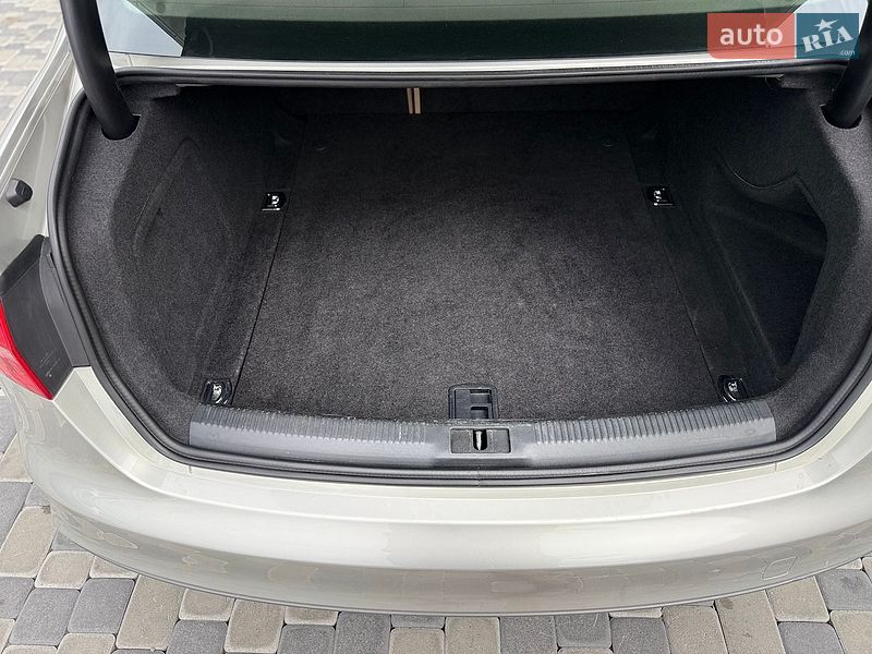 Седан Audi A4 2015 в Львові фото 13 Седан Audi A4 2015 в Львові