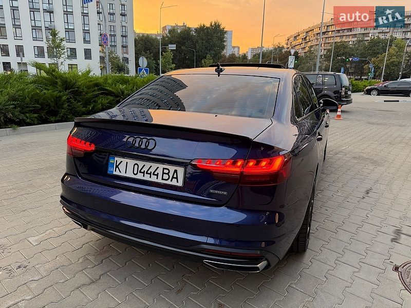 Седан Audi A4 2021 в Києві