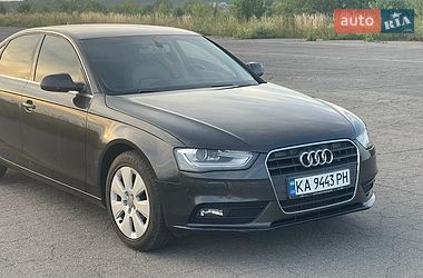 Седан Audi A4 2012 в Вінниці