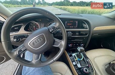 Седан Audi A4 2012 в Вінниці