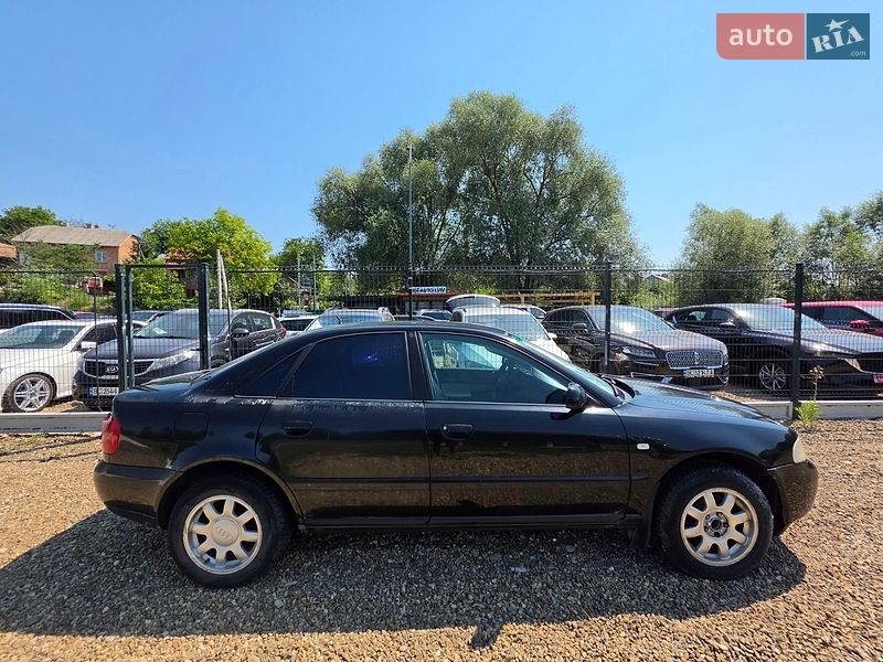 Седан Audi A4 1999 в Львові