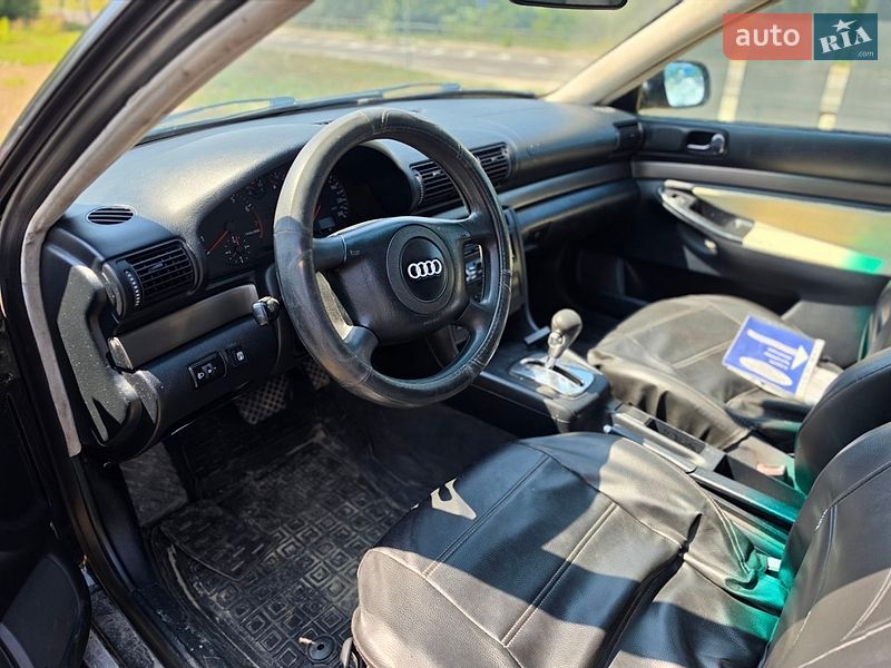 Седан Audi A4 1999 в Львові