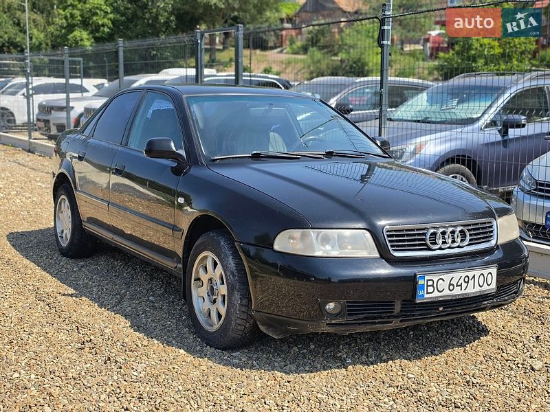 Седан Audi A4 1999 в Львові