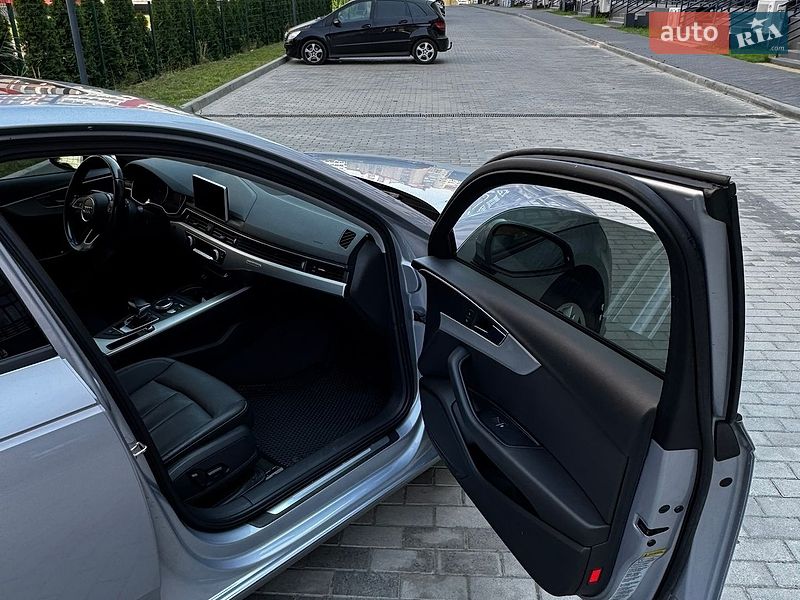 Седан Audi A4 2016 в Львові