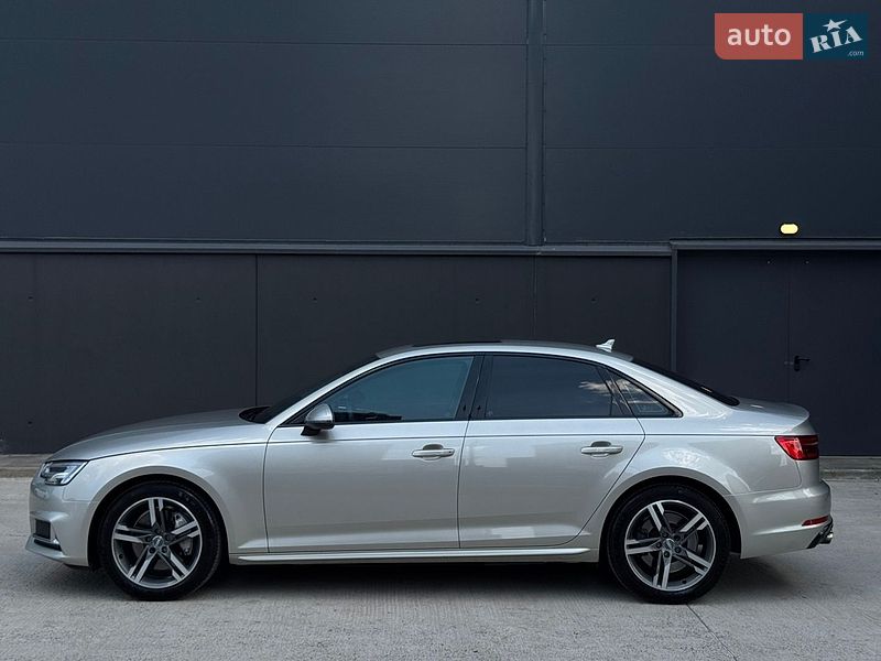 Седан Audi A4 2017 в Киеве