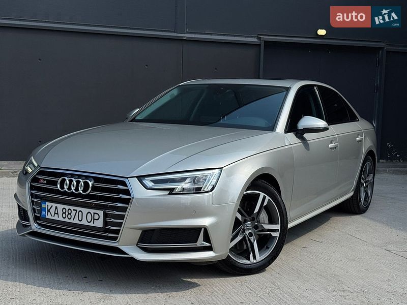 Седан Audi A4 2017 в Киеве