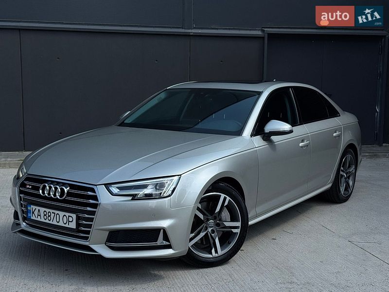 Седан Audi A4 2017 в Киеве