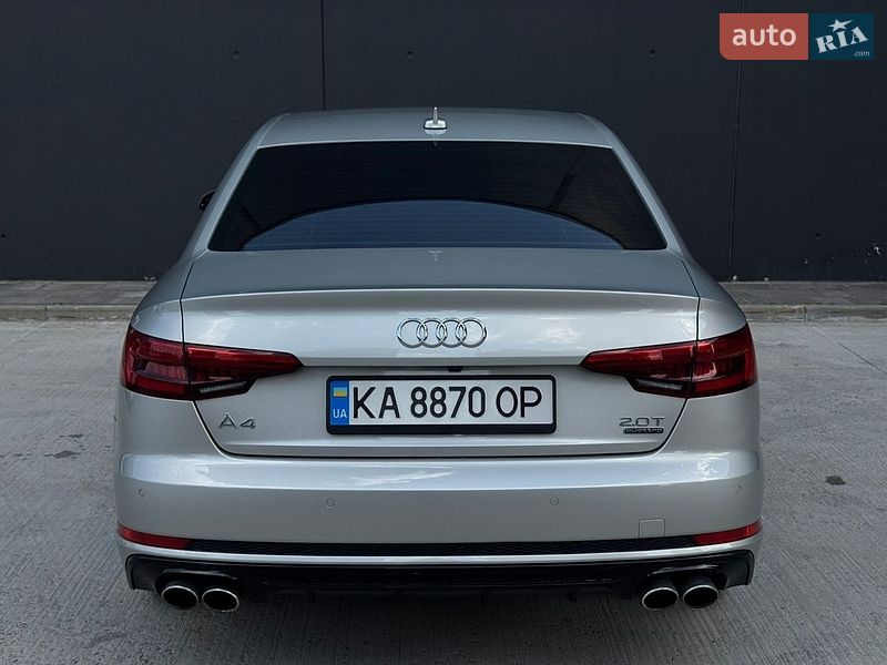 Седан Audi A4 2017 в Киеве