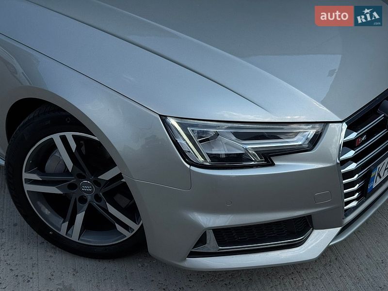 Седан Audi A4 2017 в Киеве