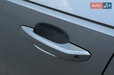 Седан Audi A4 2017 в Киеве