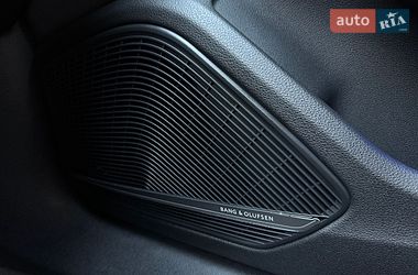 Седан Audi A4 2017 в Киеве