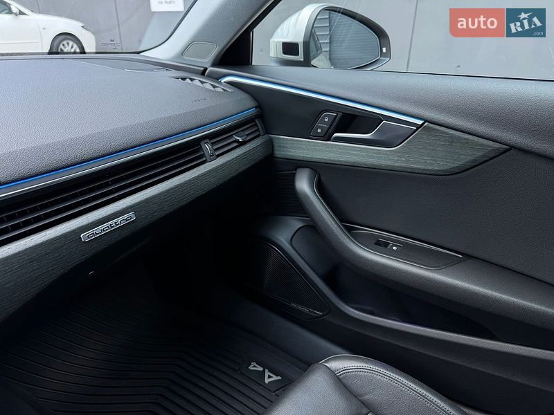 Седан Audi A4 2017 в Киеве