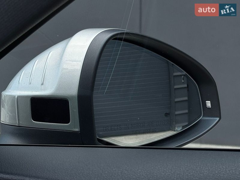 Седан Audi A4 2017 в Киеве