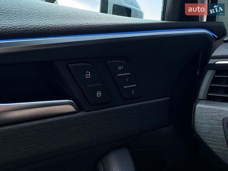 Седан Audi A4 2017 в Киеве
