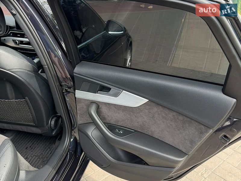 Седан Audi A4 2017 в Києві