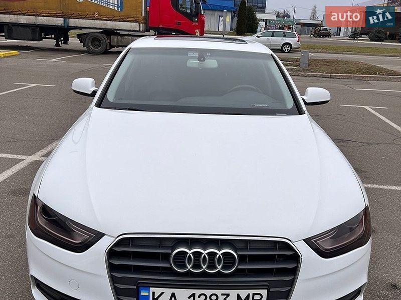 Седан Audi A4 2013 в Києві