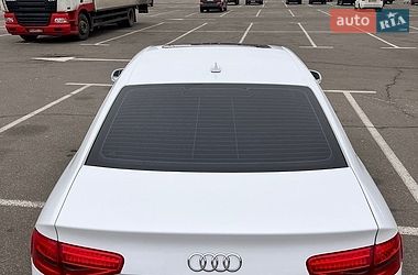 Седан Audi A4 2013 в Києві