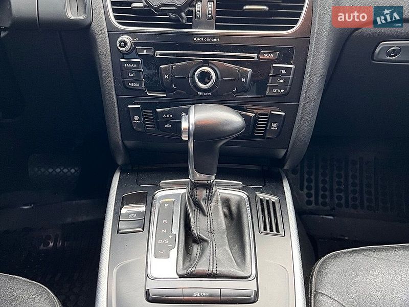 Седан Audi A4 2013 в Києві