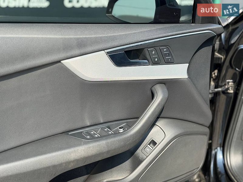 Седан Audi A4 2017 в Киеве фото 11 Седан Audi A4 2017 в Киеве