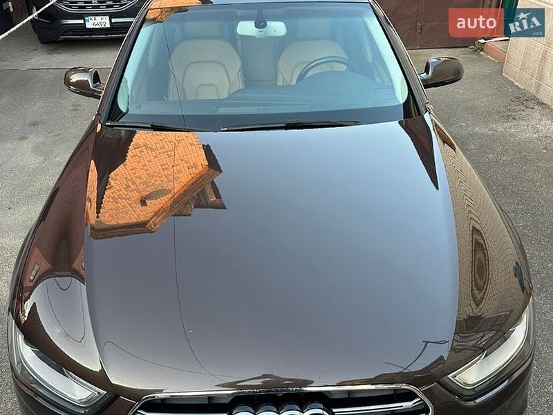 Седан Audi A4 2013 в Києві
