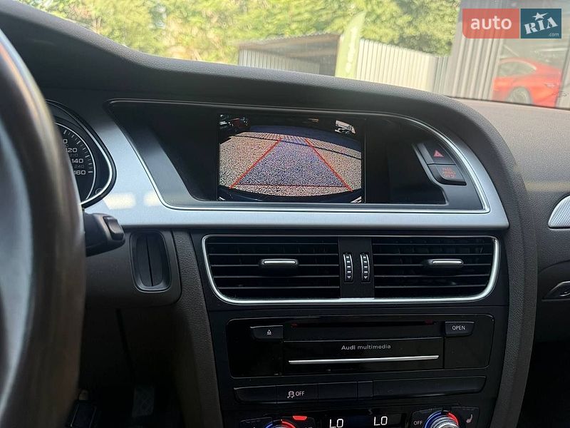 Седан Audi A4 2015 в Днепре