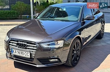 Седан Audi A4 2013 в Киеве