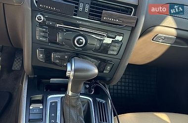 Седан Audi A4 2012 в Львове