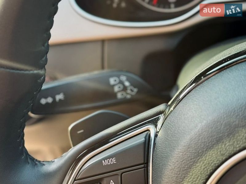 Седан Audi A4 2014 в Одесі