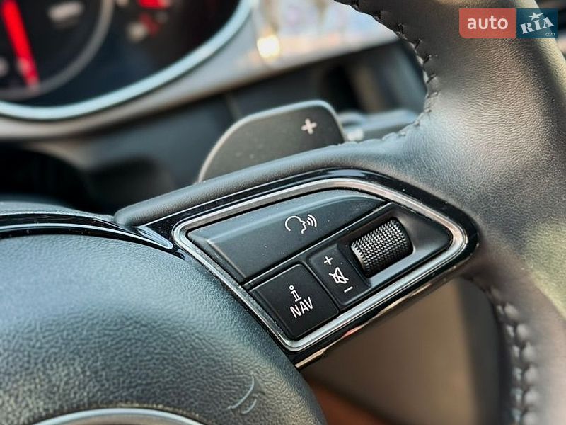 Седан Audi A4 2014 в Одесі