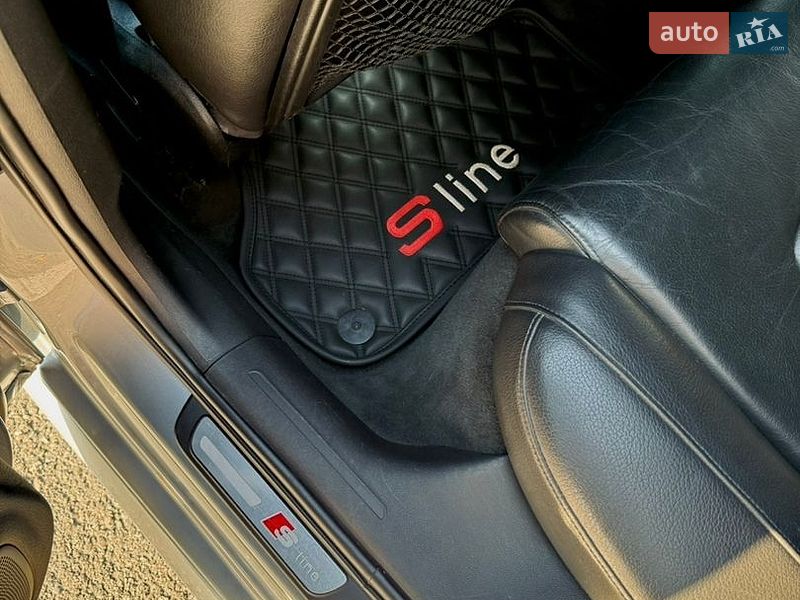 Седан Audi A4 2014 в Одесі