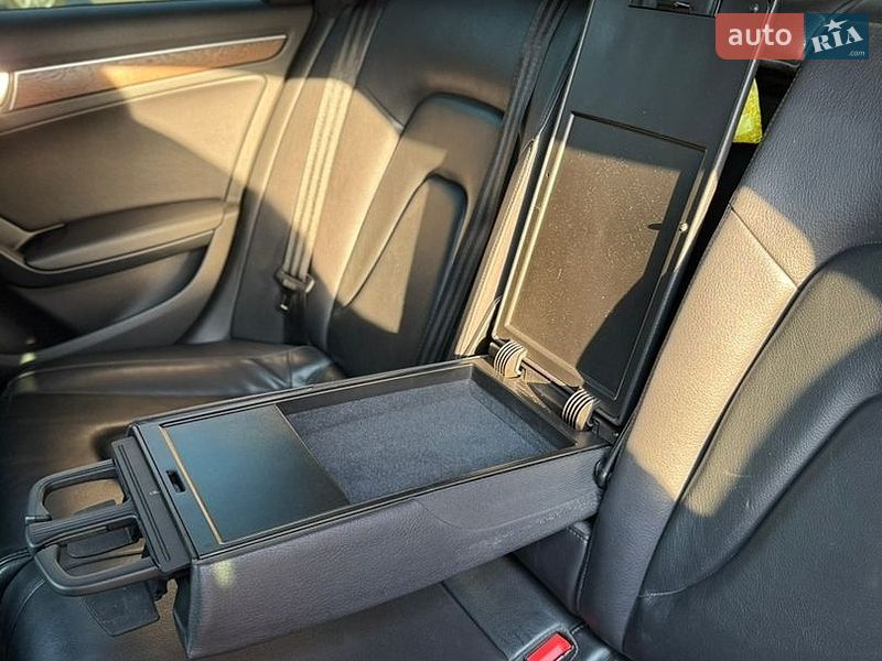 Седан Audi A4 2014 в Одесі