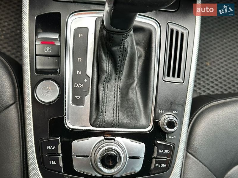 Седан Audi A4 2015 в Києві