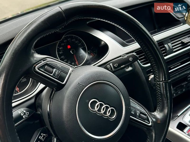 Седан Audi A4 2015 в Києві