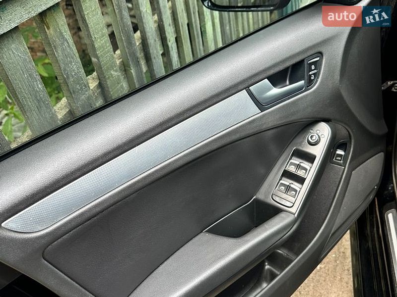 Седан Audi A4 2015 в Києві