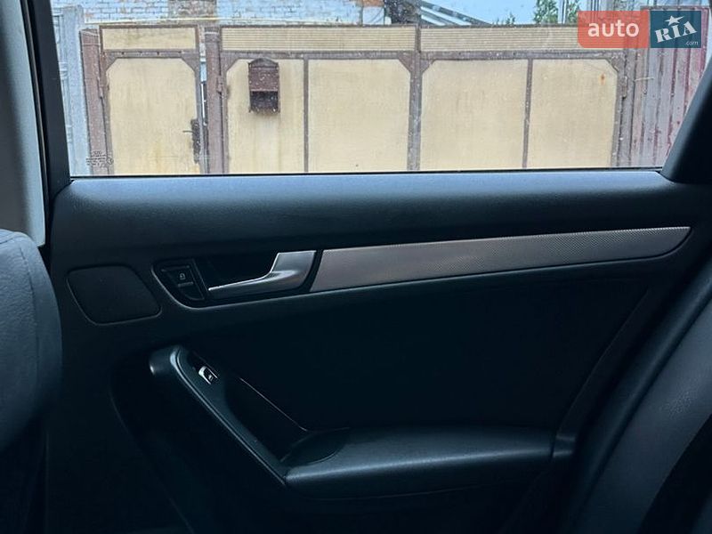 Седан Audi A4 2015 в Києві