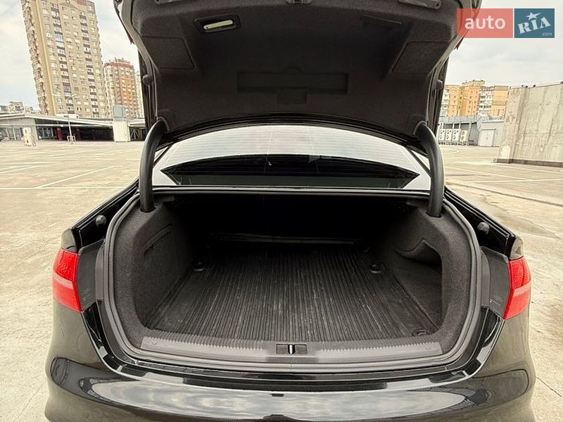 Седан Audi A4 2016 в Києві